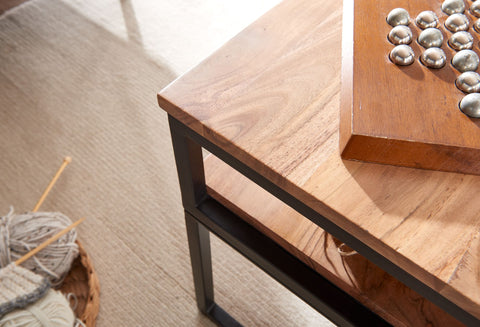 Rootz Industrieller Couchtisch – Massivholz und Metall – Wohnzimmertisch aus Akazienholz mit Stauraum – 100 x 60 x 45 cm