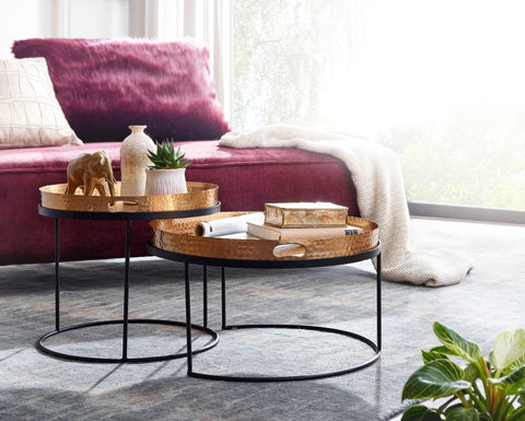 Runder Beistelltisch von Rootz – Set mit 2 Satztischen aus goldschwarzem Metall mit Hammerschlag-Finish – runder Couchtisch mit abnehmbarem Tablett – moderner 2-teiliger Sofatisch mit Tablett