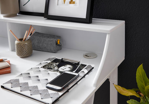 Rootz-Schreibtisch – Weißer moderner Computertisch mit Ablage – Kleiner Design-Bürotisch mit Kabelmanagement – ​​PC-Tisch mit Metallbeinen – Heimbüro-Konsole – 120 x 60 x 90 cm