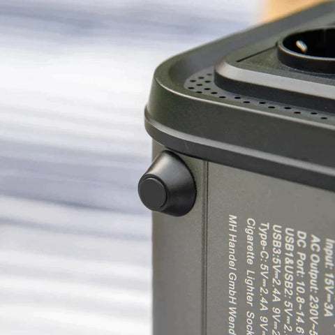 Rootz Portable Power Station - Portable Power Supply - Power Supply - 384wh Lifepo4 Battery - Drie oplaadmodi - Met AC-uitgangen USB/PD/CAR-poorten - LED-scherm - Voor op de camping - Grijs - 26,7L x 17,7W x 15,4H cm