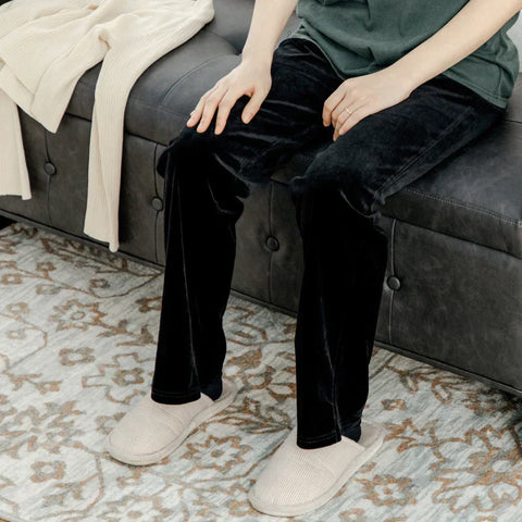 Rootz Bench - Elegant Design - With Storage Space - Elegant Imitation Leather Cover - Soft-close Hinges - Dark Grey - 139 x 49 x 68cm