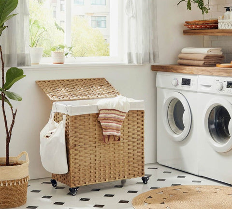 Rootz Wäschekorb – Wäschekorb mit 3 Fächern – Kleiderkorb – Wäscheaufbewahrung – Zusammenklappbarer Wäschekorb – Wäschekorb aus Weide – Natur – 66 x 33 x 60 cm