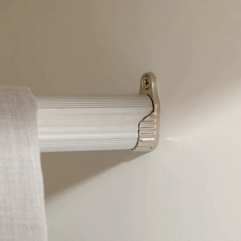 Rootz Wardrobe - 1 Clothes Rail - 2 Shelves - Closet With Shelves - Stylish Bedroom Storage - White - 75 cm x 50 cm x 180 cm