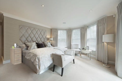 Rootz Sideboard with 3 Drawers - Contemporary Wood - Design Nightstand - Extra High Nightstand - 37.5 x 68 x 35 cm