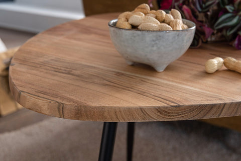 Rootz Satztische – 2er-Set – Akazien-Massivholz – Couchtisch aus Metall – Beistelltisch-Set im modernen Design – Wohnzimmertisch mit Metallrahmen 