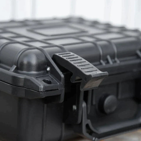 Rootz Tool Cases - Outdoor Protection Box - 2 Wielen - 2 Handgrepen - Waterdichte Kostbaarheden Case - Met Luchtventiel - Zwart - 26cm x 22cm x 12cm