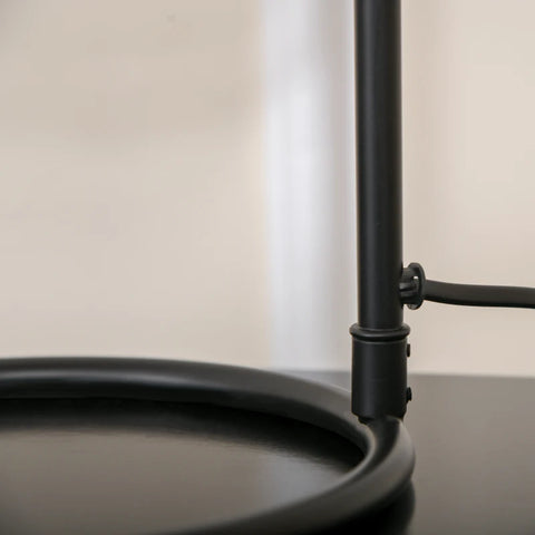 Rootz Tischlampe – Tischlampe im Boho-Stil – 1,5 m Kabel – Rattan-Lampenschirm – Schwarz + Natur – 20 cm x 20 cm x 41 cm